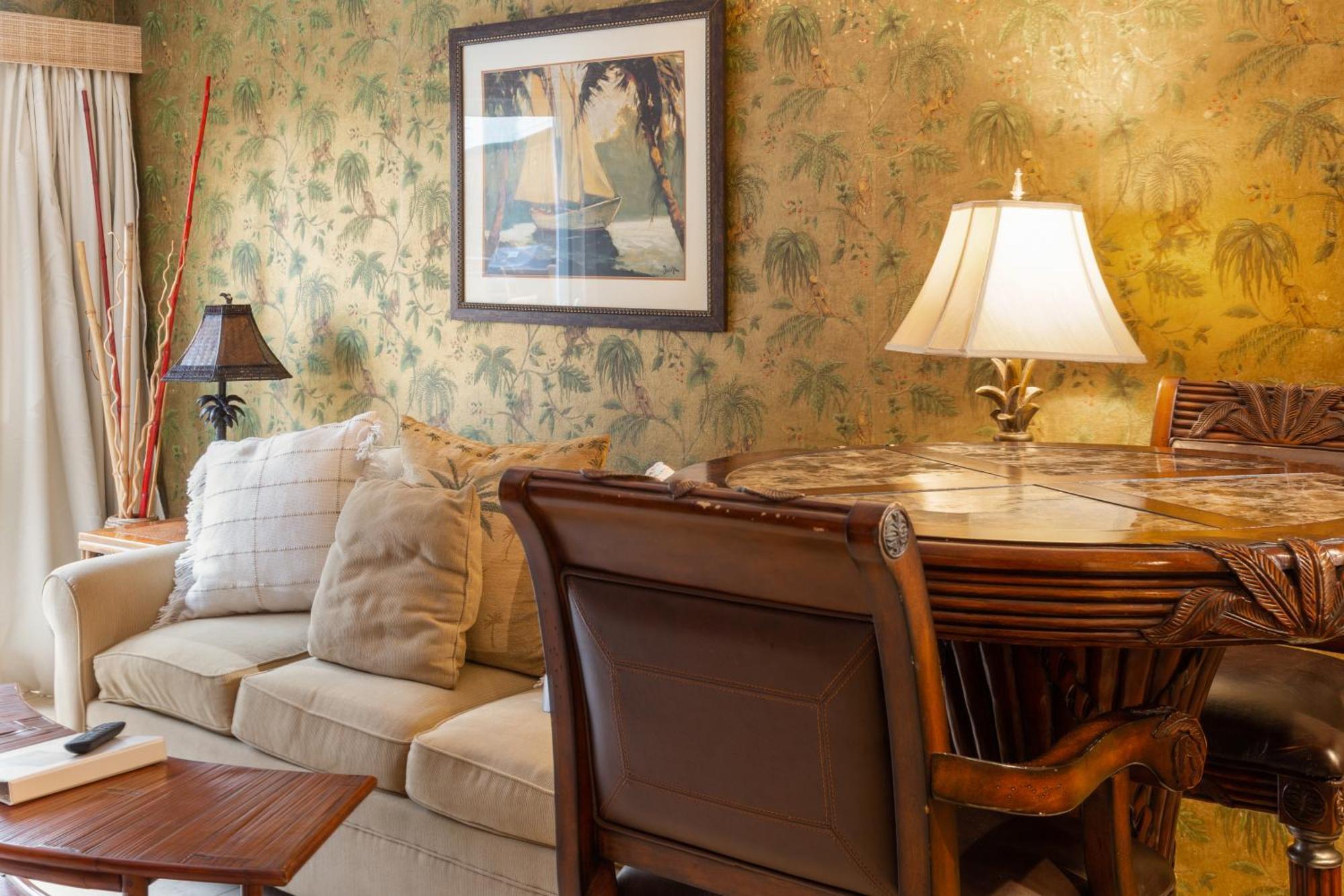 Lotus Suite, 1 Bedroom, Sleeps 4, Pool & Bbq, Pre-Renovation Summer Sale 키헤이 외부 사진